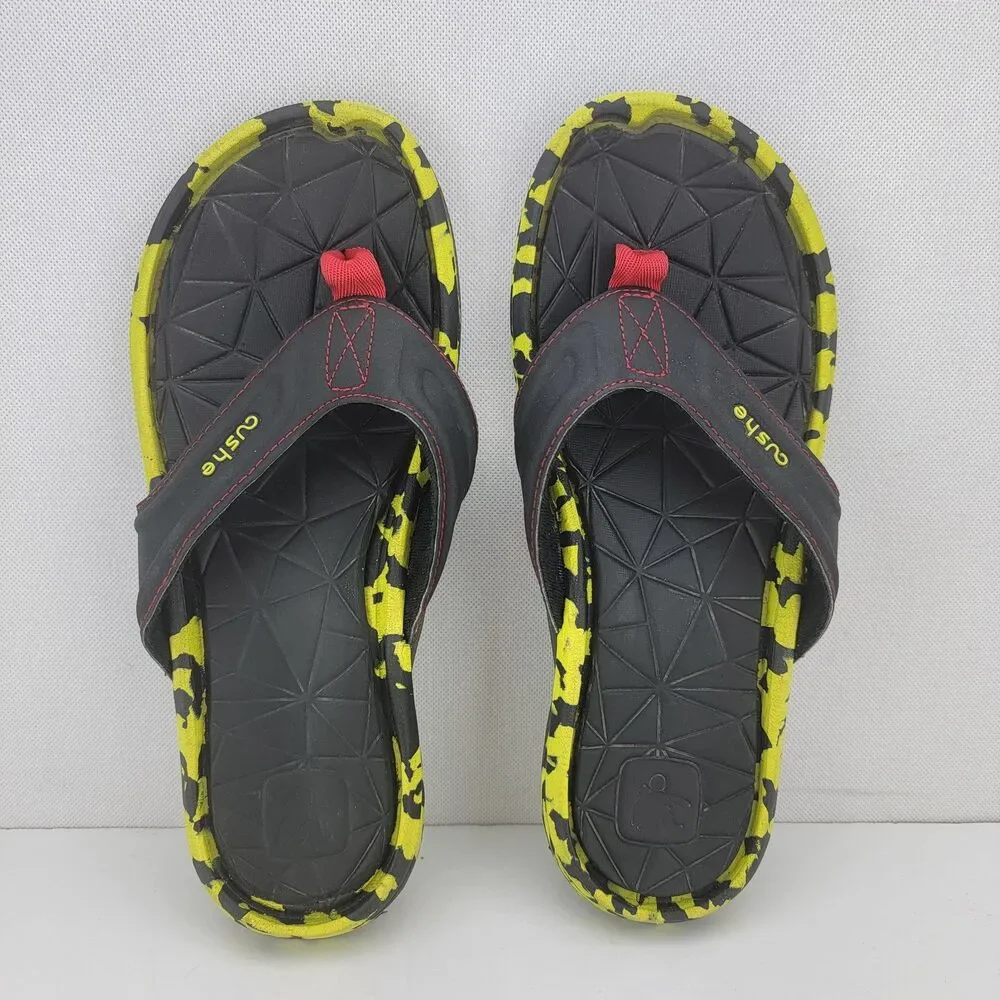Cushe Mens Size 9 Black Lime Manuka Spindrift Thong Comfort Flip Flop Sandals